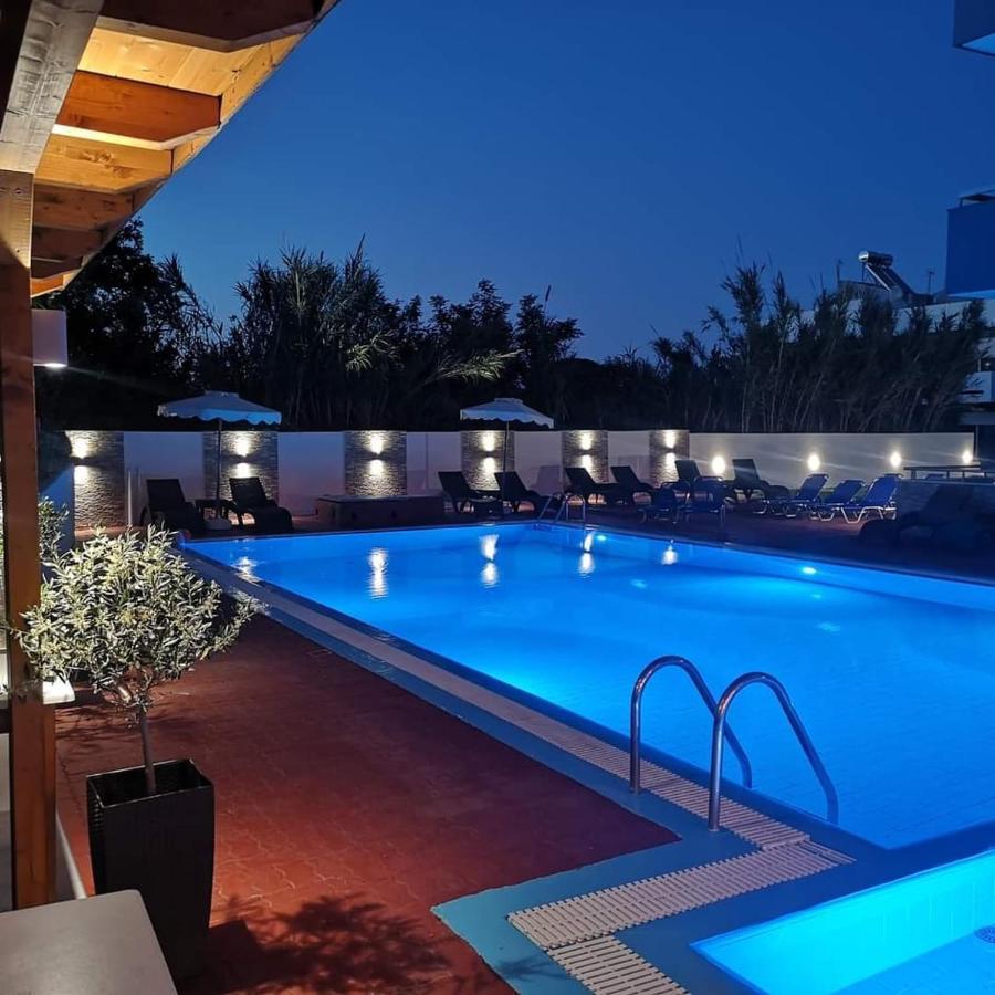 Platoni Elite Villas เอียลิซอส ภายนอก รูปภาพ