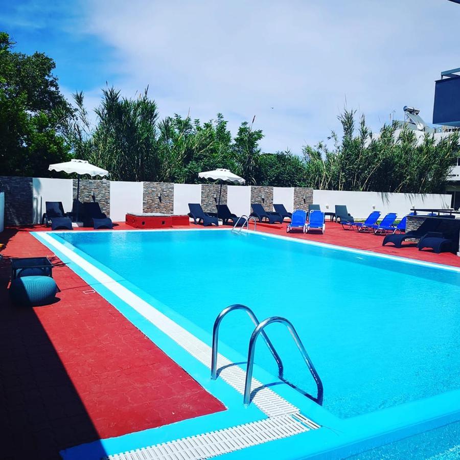 Platoni Elite Villas เอียลิซอส ภายนอก รูปภาพ
