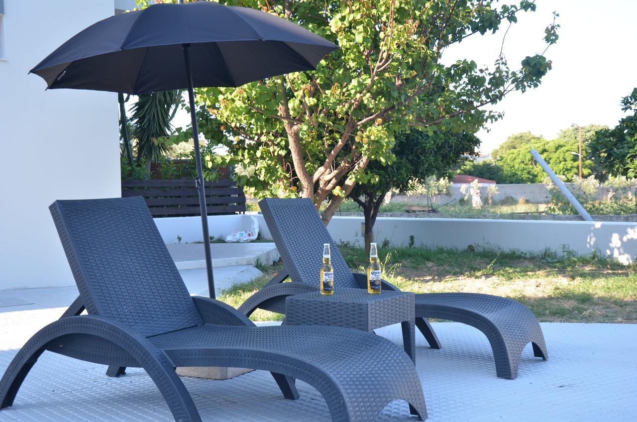 Platoni Elite Villas เอียลิซอส ภายนอก รูปภาพ