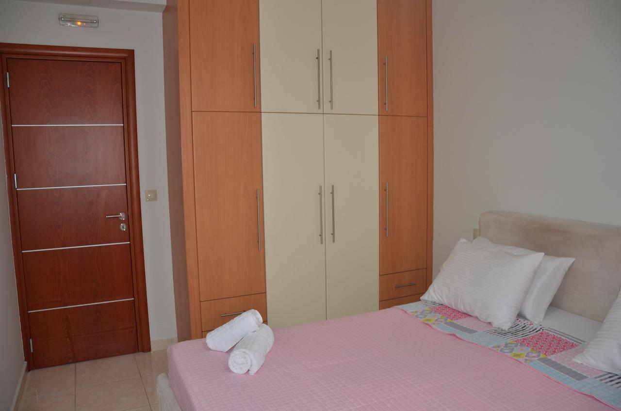 Platoni Elite Villas เอียลิซอส ภายนอก รูปภาพ