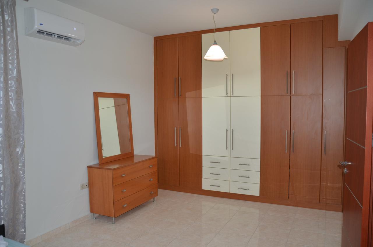 Platoni Elite Villas เอียลิซอส ภายนอก รูปภาพ