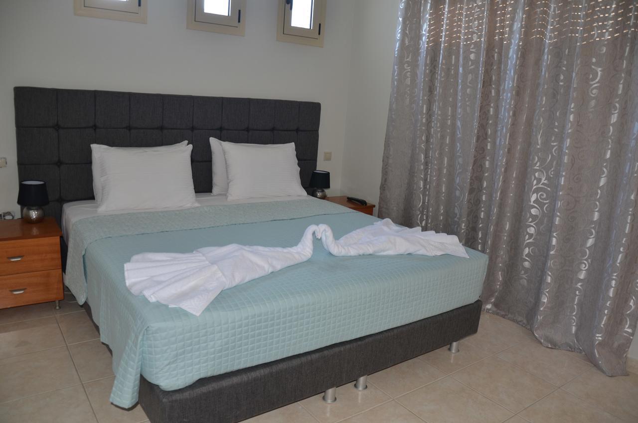 Platoni Elite Villas เอียลิซอส ภายนอก รูปภาพ