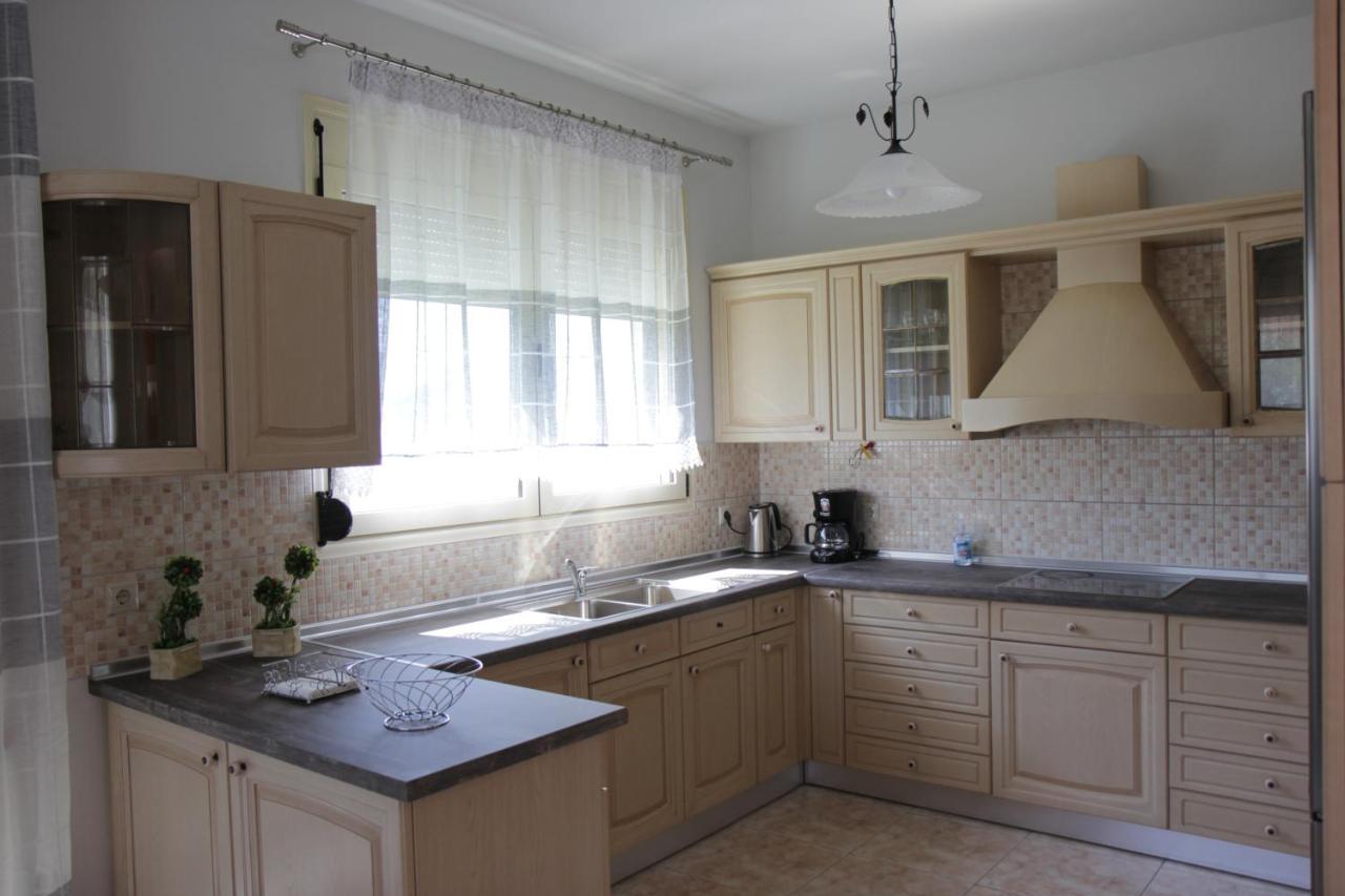 Platoni Elite Villas เอียลิซอส ภายนอก รูปภาพ