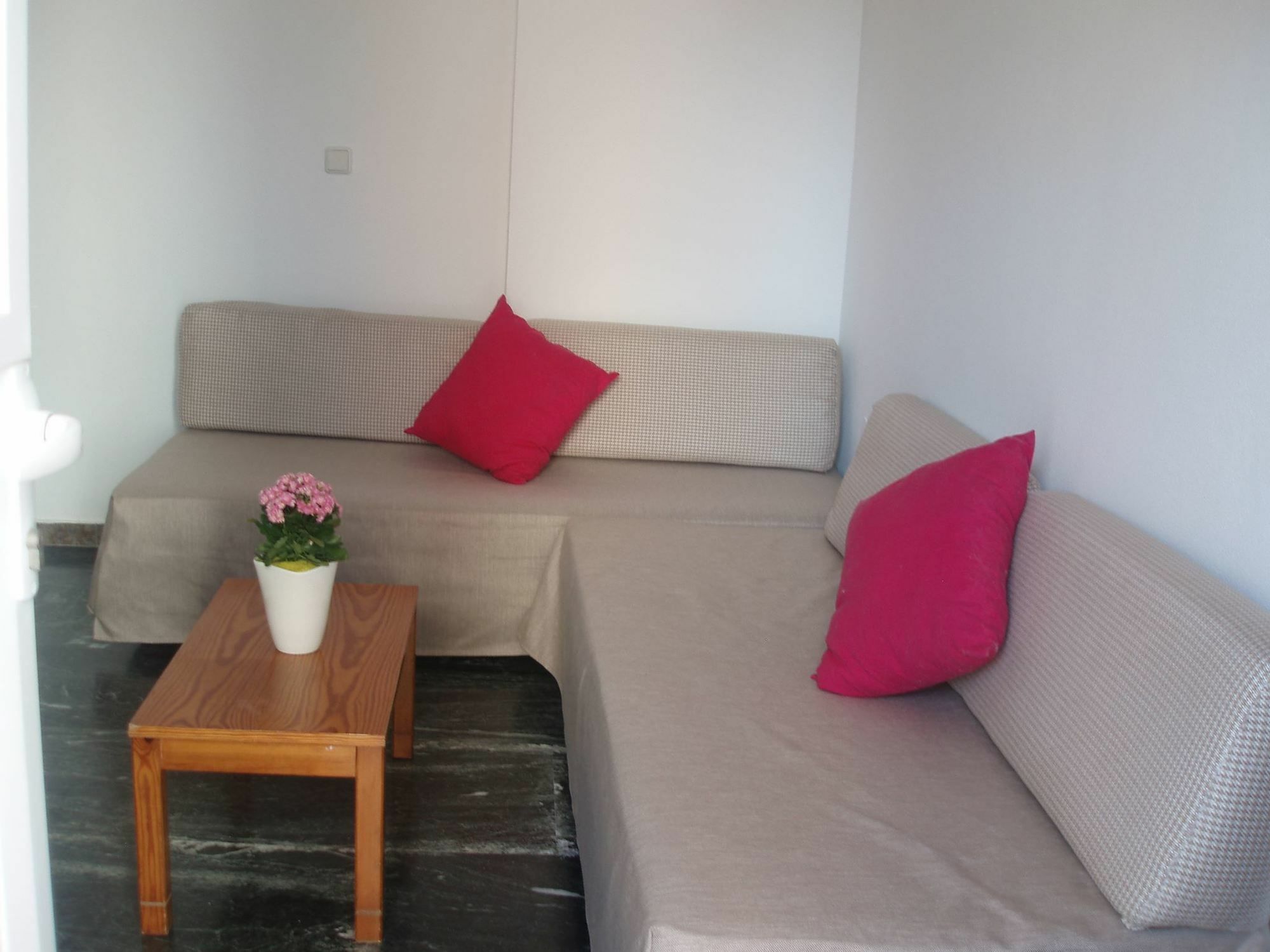 Platoni Elite Villas เอียลิซอส ภายนอก รูปภาพ